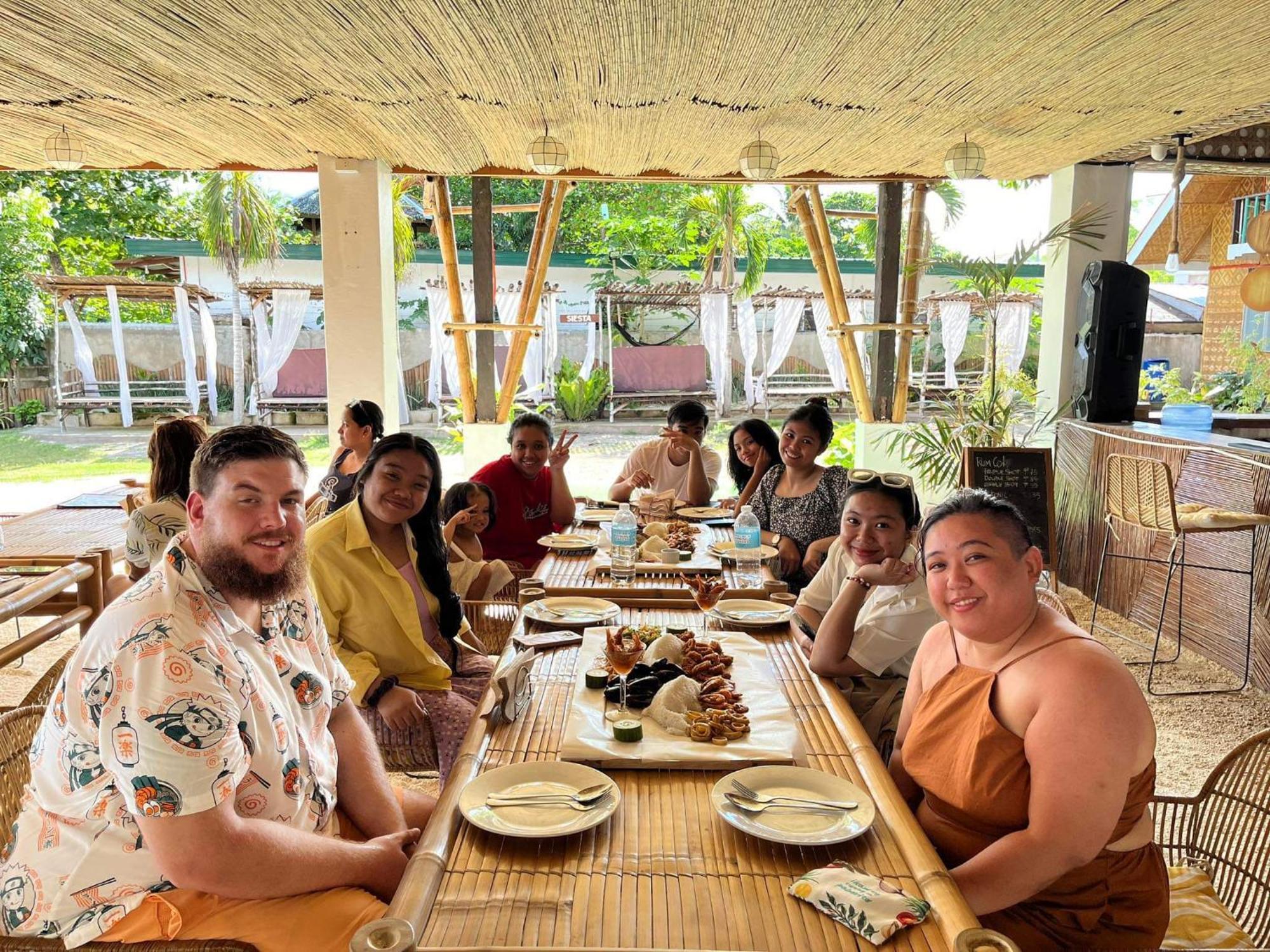 On Board Panglao Beach Hostel & Resort Dao  Zewnętrze zdjęcie