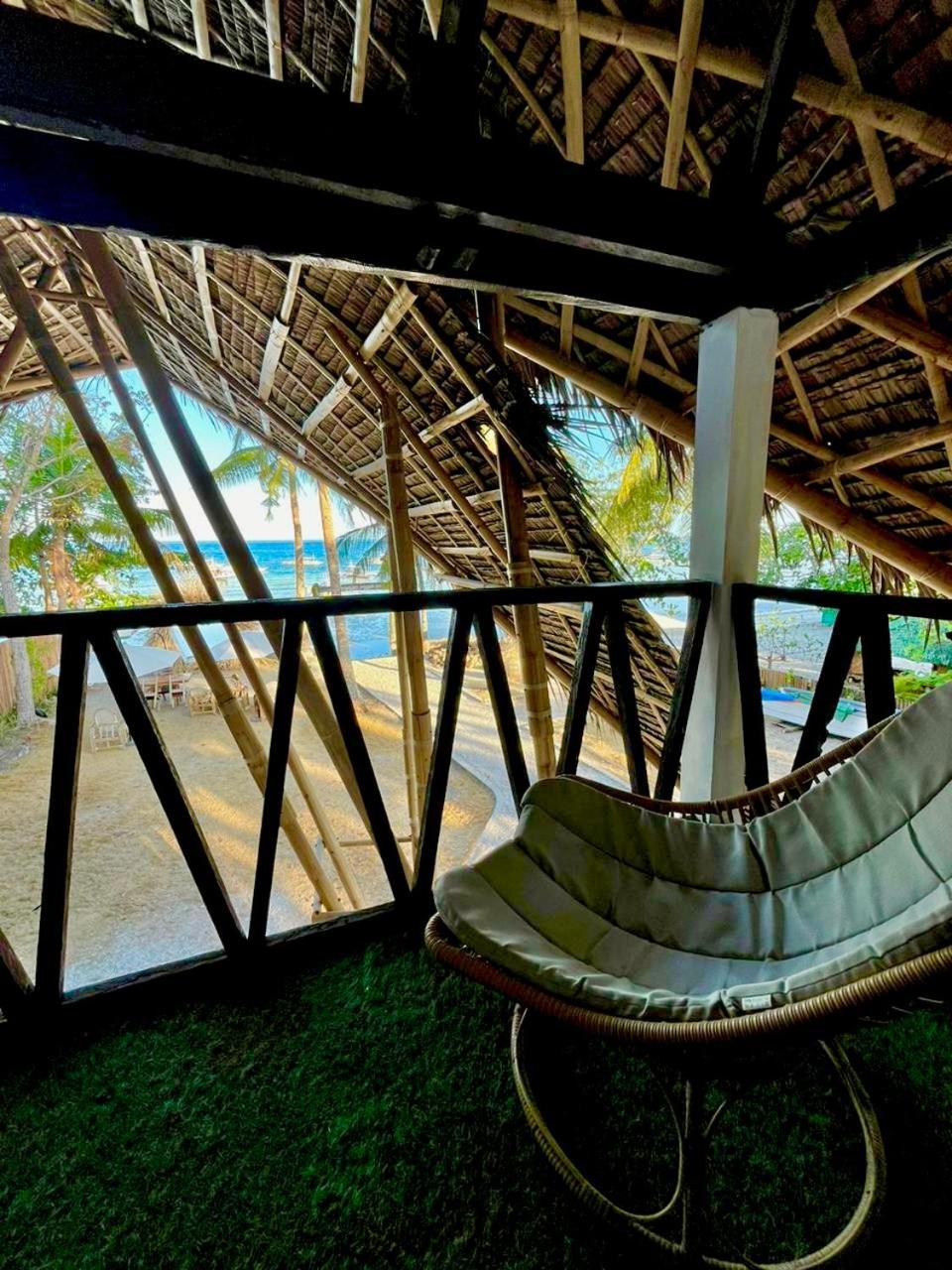 On Board Panglao Beach Hostel & Resort Dao  Zewnętrze zdjęcie